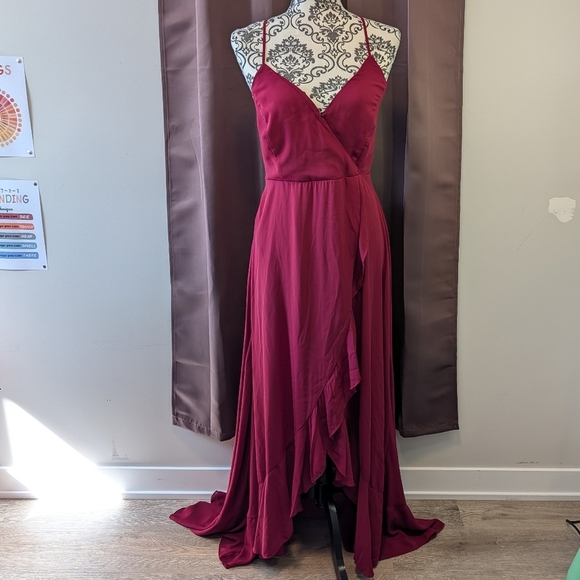 🖤 Asymmetrical Burgundy Floor Length Dress - Picture 1 of 7